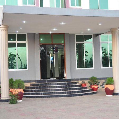 Elanacha Hotel Arusha Buitenkant foto