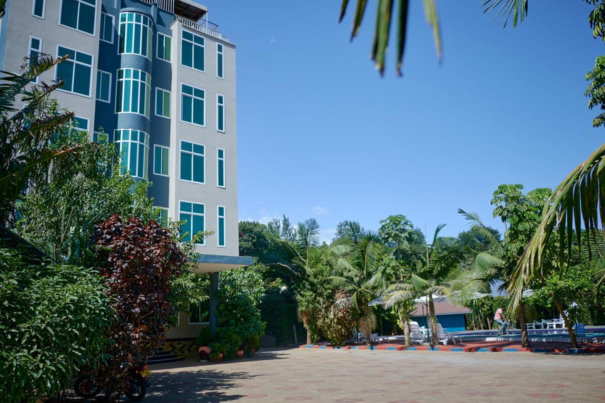 Elanacha Hotel Arusha Buitenkant foto
