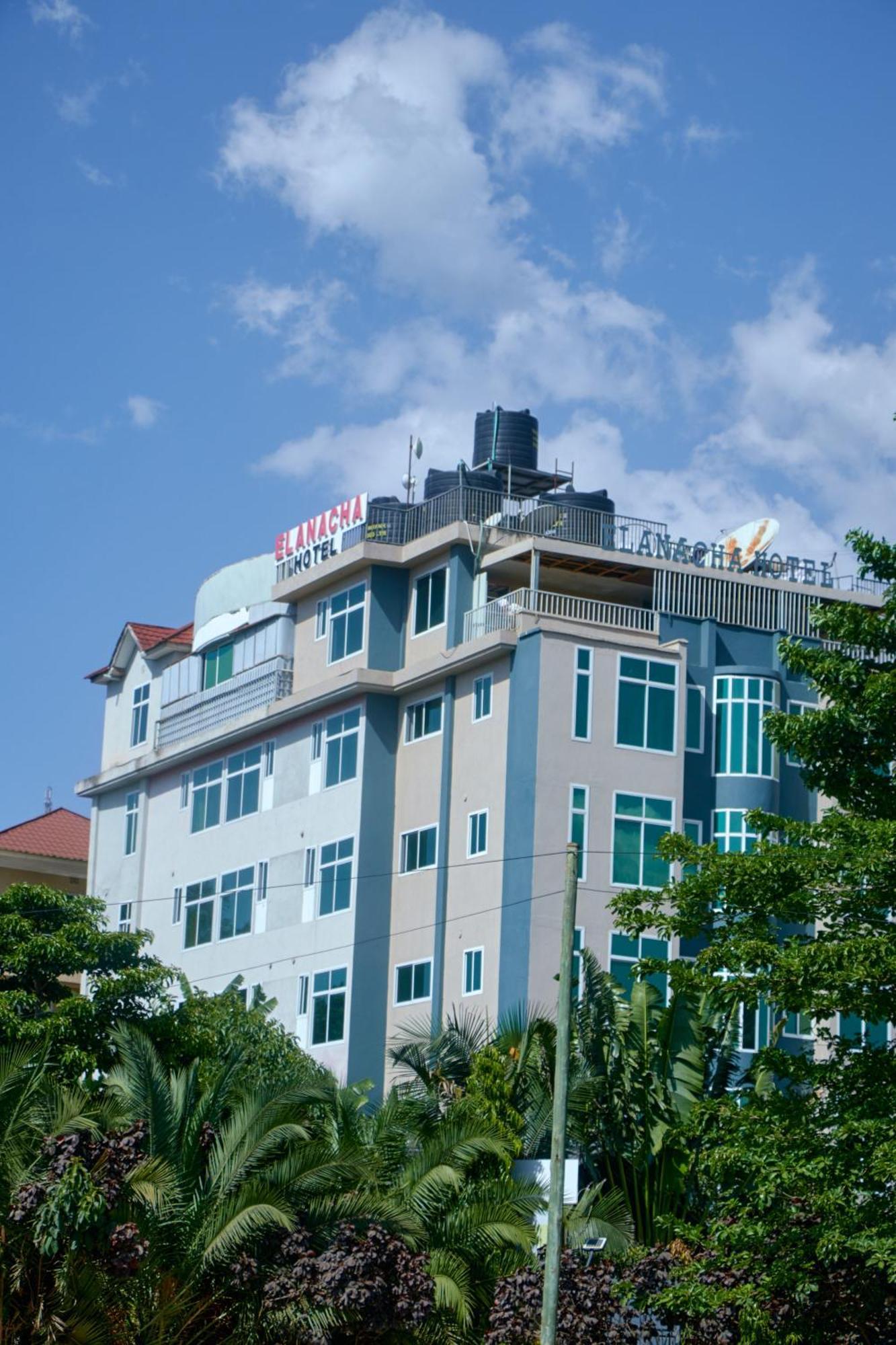 Elanacha Hotel Arusha Buitenkant foto