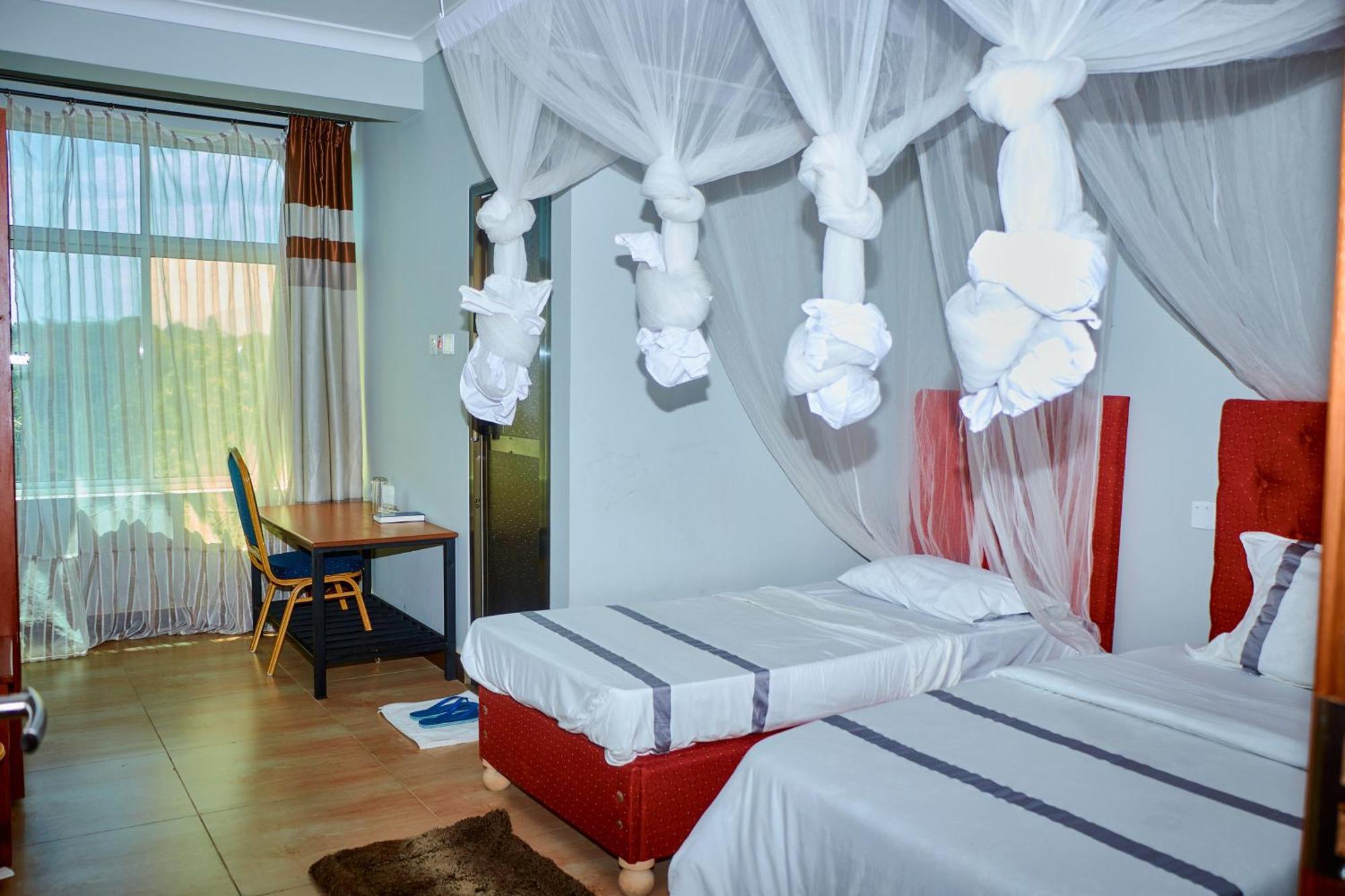 Elanacha Hotel Arusha Buitenkant foto