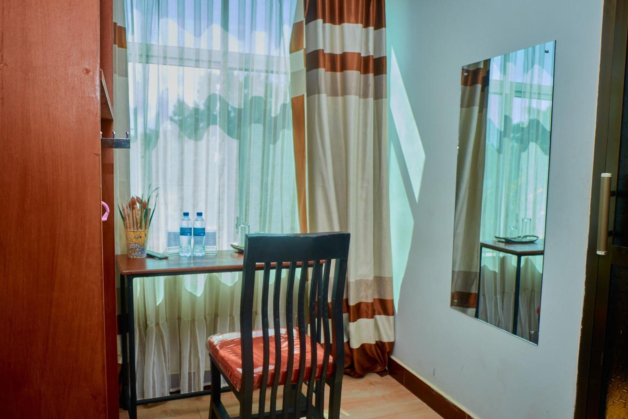 Elanacha Hotel Arusha Buitenkant foto